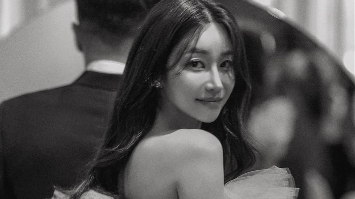 AOA’s Yuna Gives Birth To Her First Child