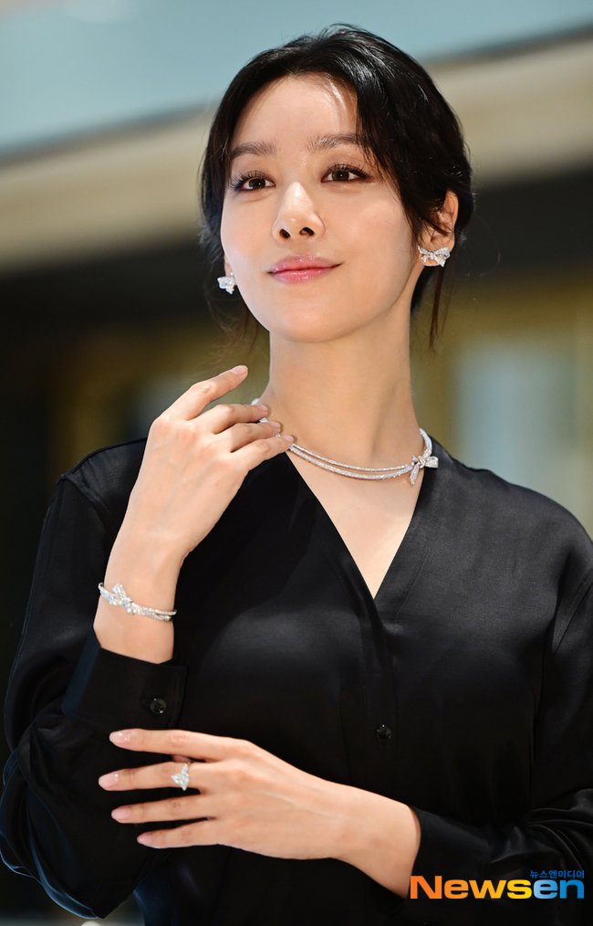 Cha Joo Young Undergoes Surgery, Pauses Activities Ahead of ‘Sister’ Premiere