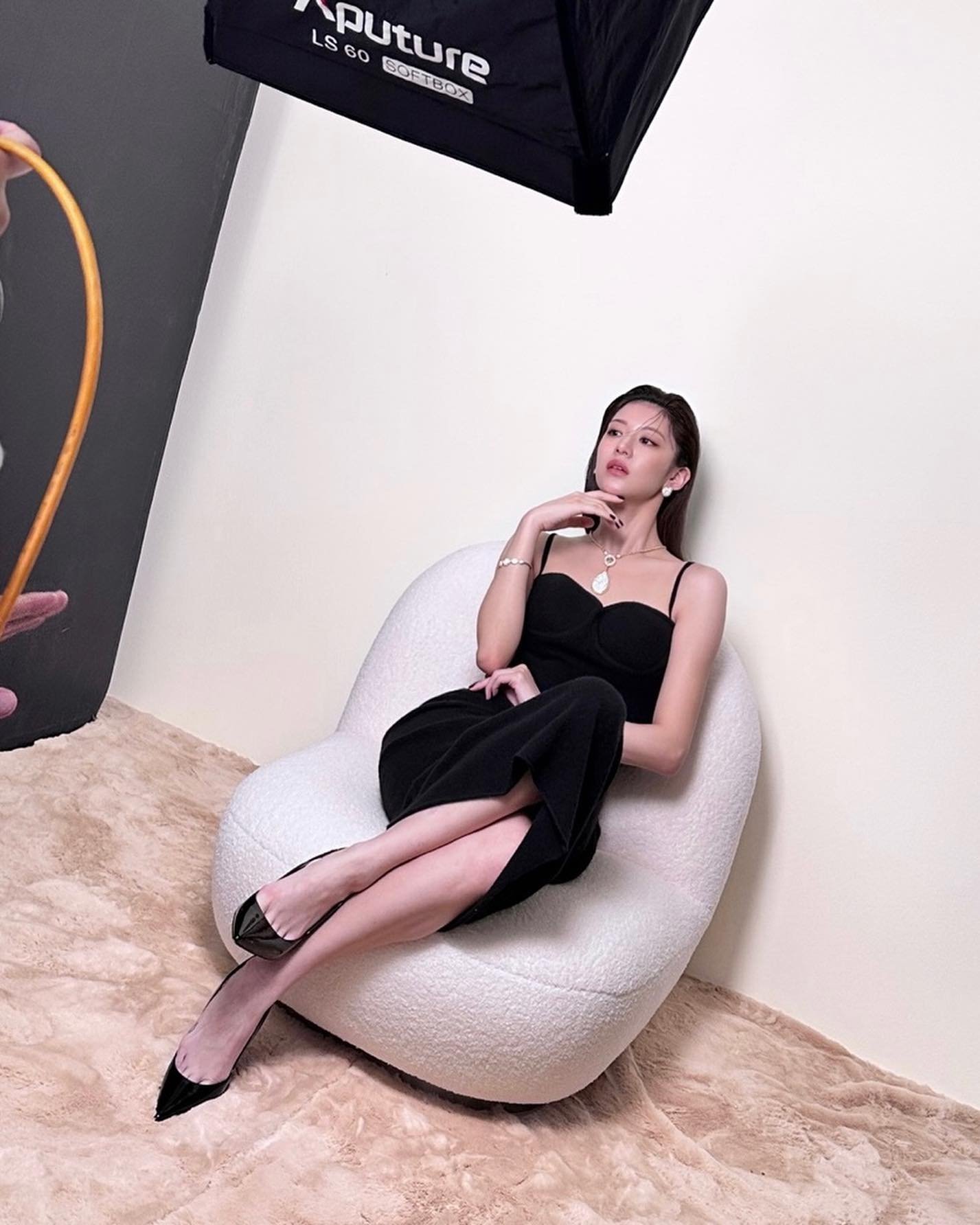 Fiction Becomes Reality: Kim Seon Ho and Go Youn Jung’s Viral Instagram Interaction Melts Hearts