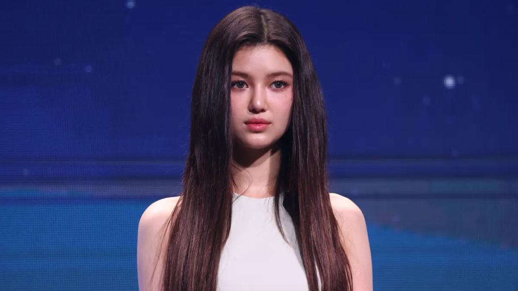 Danielle Hints at Solo Start? New Account & Emotional Message to Bunnies