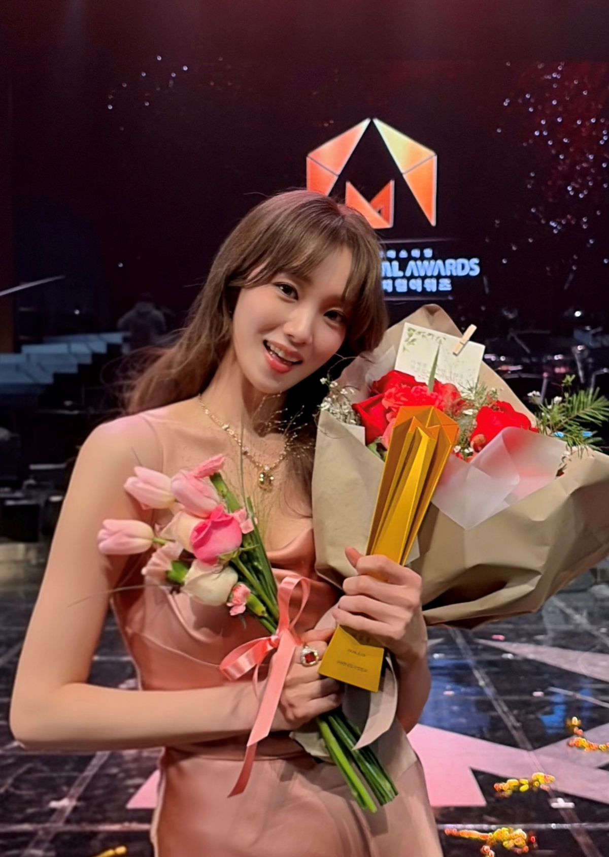 Lee Sung Kyung Named Best New Actress at Korean Musical Awards, Realizing a “16-Year Dream”