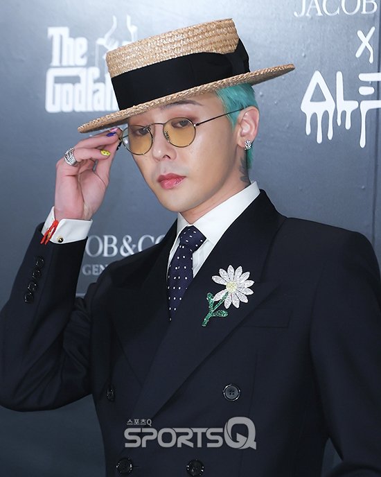 G-Dragon declares war on haters: Agency files lawsuits against 100+ malicious commenters