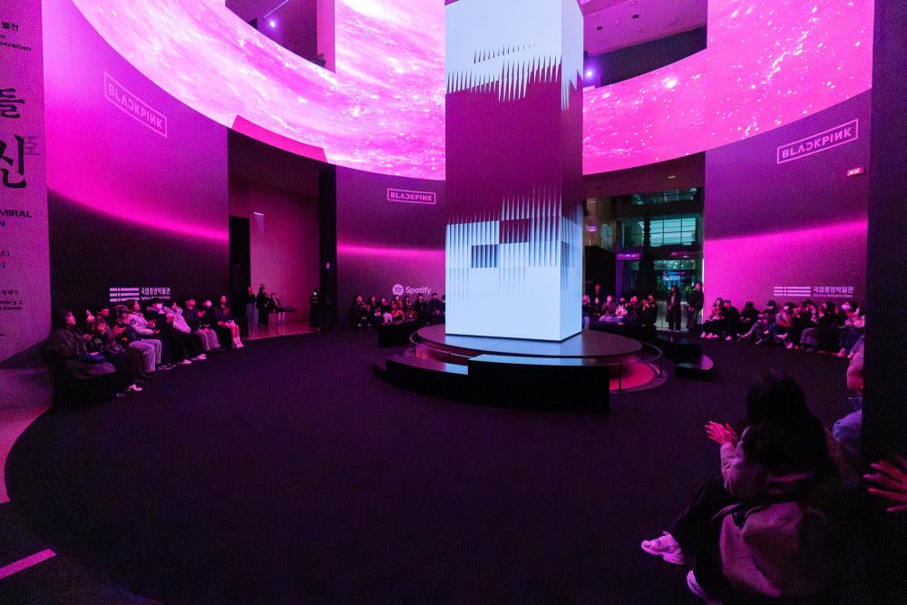 Review: BLACKPINK Turns the National Museum of Korea Pink for ‘Deadline’ Comeback