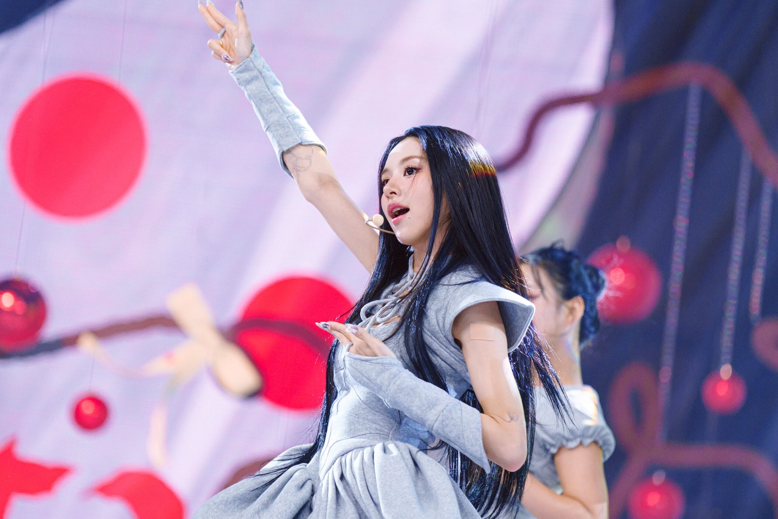 TWICE Chaeyoung Delays US Tour Due to Back Injury