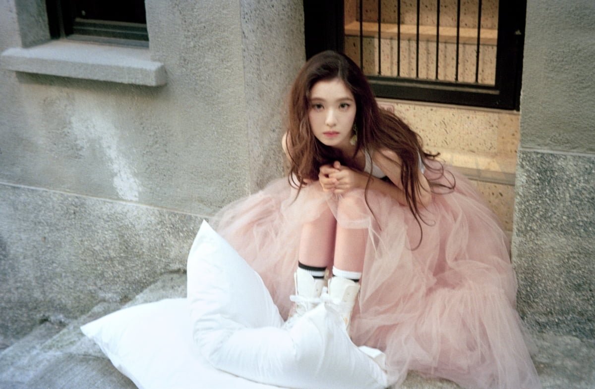 Red Velvet Irene Rules Charts With ‘Biggest Fan’