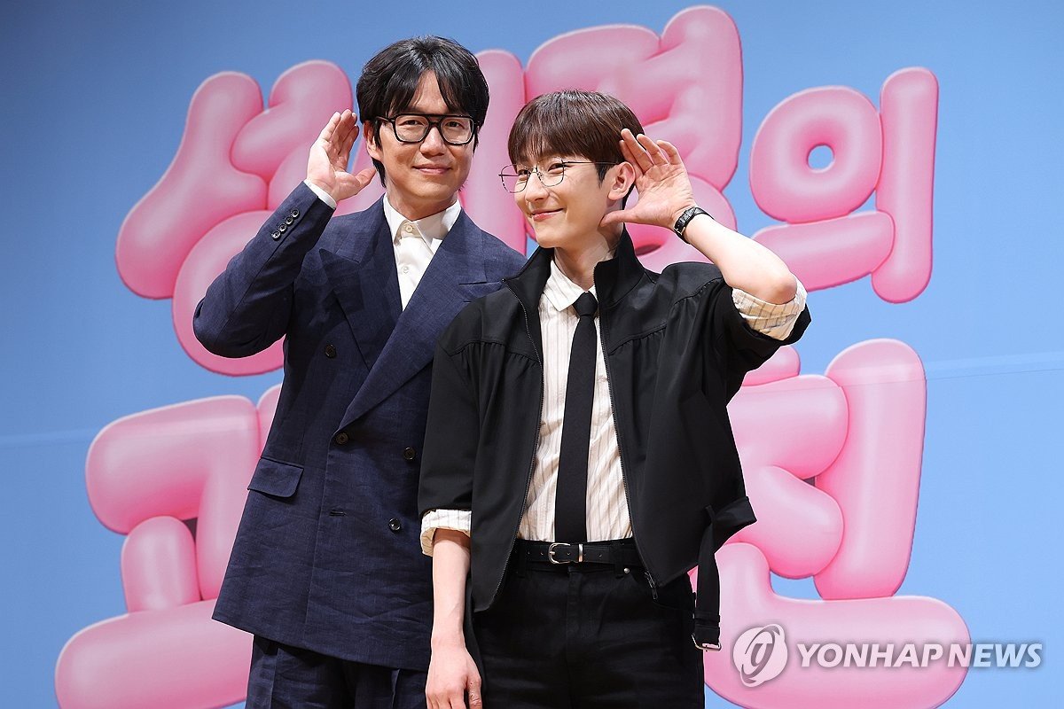 Sung Si Kyung Explains ‘Eardrum Boyfriend’ Title