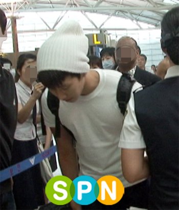 Jay Park Opens Up About 2PM Departure & The Viral Bathroom Cover That Saved His Career