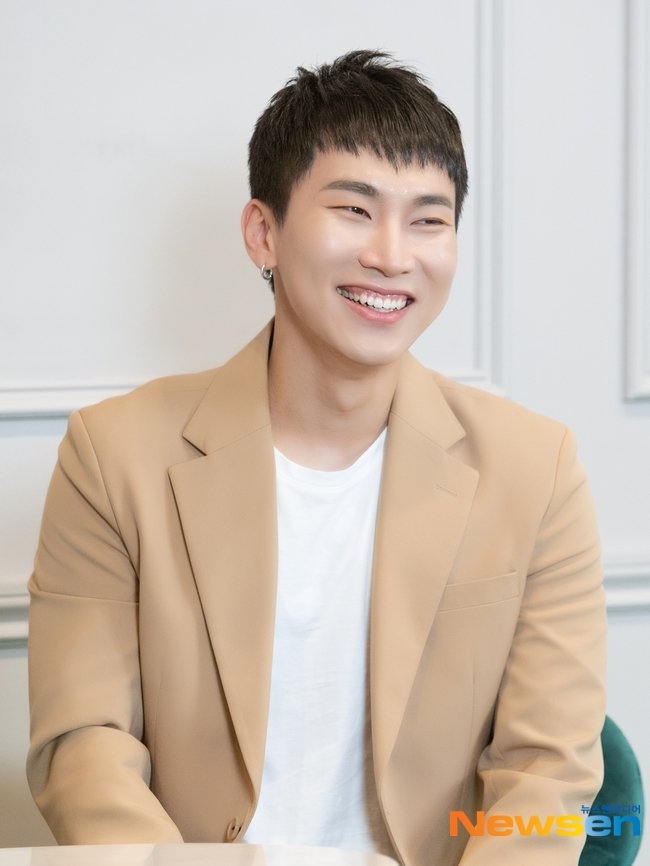 BTOB’s Eunkwang Mesmerizes Taipei with Emotional Vocals at First Solo Concert ‘My Page’