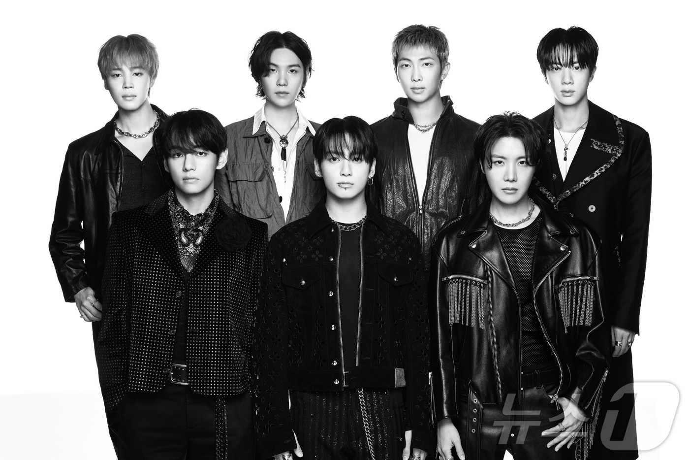 BTS ‘ARIRANG’ Scores Historic Double No.1 on Billboard