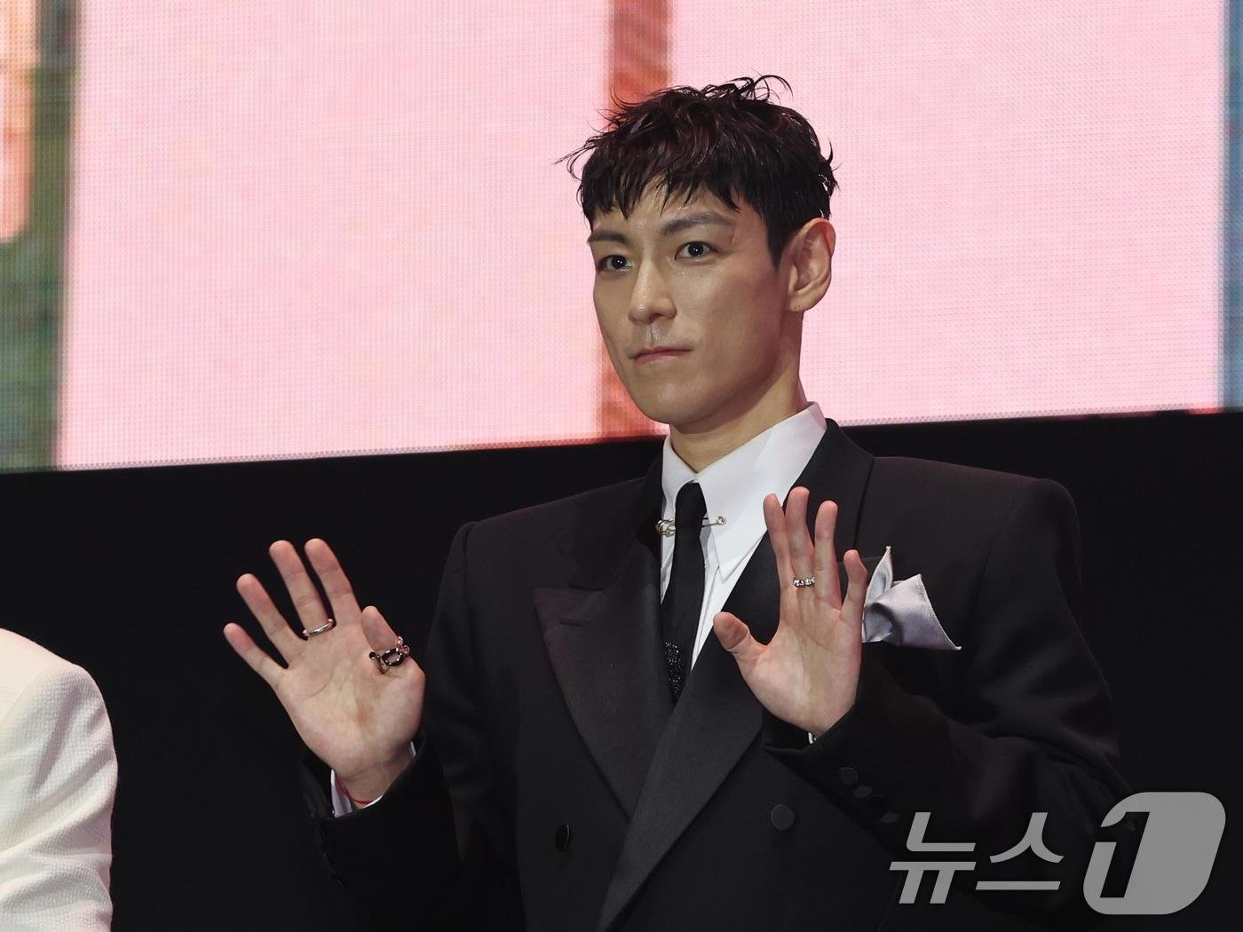 T.O.P Unveils ‘ANOTHER DIMENSION’ Tracklist