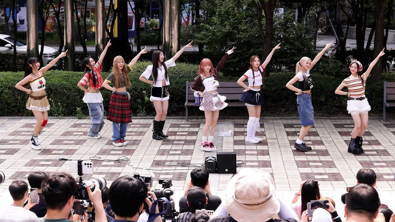 UNIS Celebrates 2nd Anniversary at Tokyo Fan Meeting