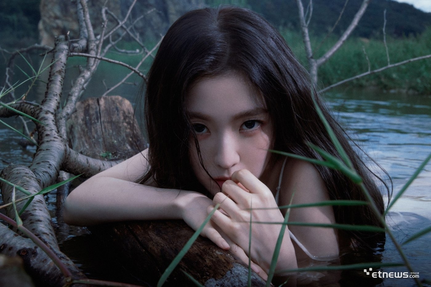 Red Velvet Irene Rules Charts With ‘Biggest Fan’