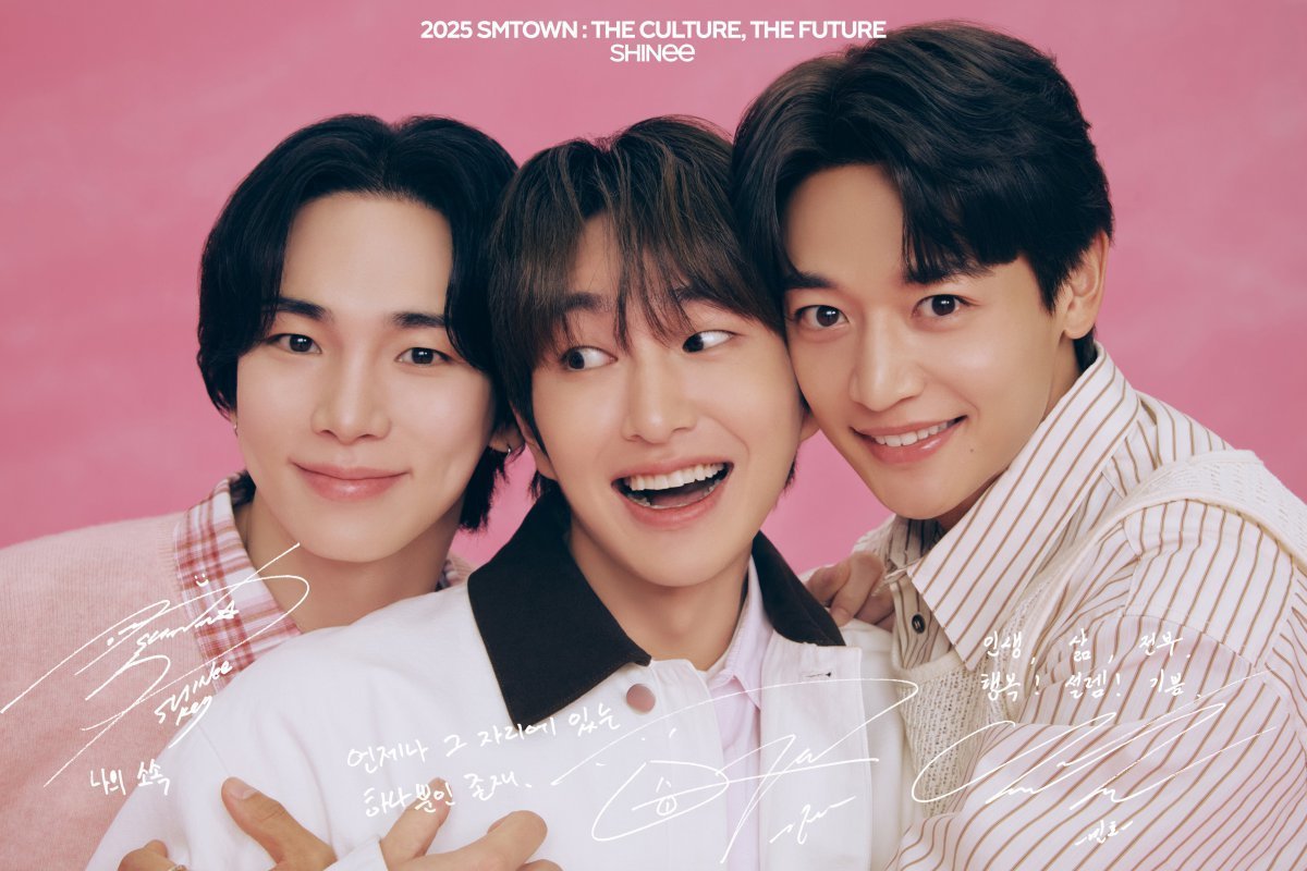 SHINee Onew Shines at ‘TOUGH LOVE’ Seoul Fan Meeting