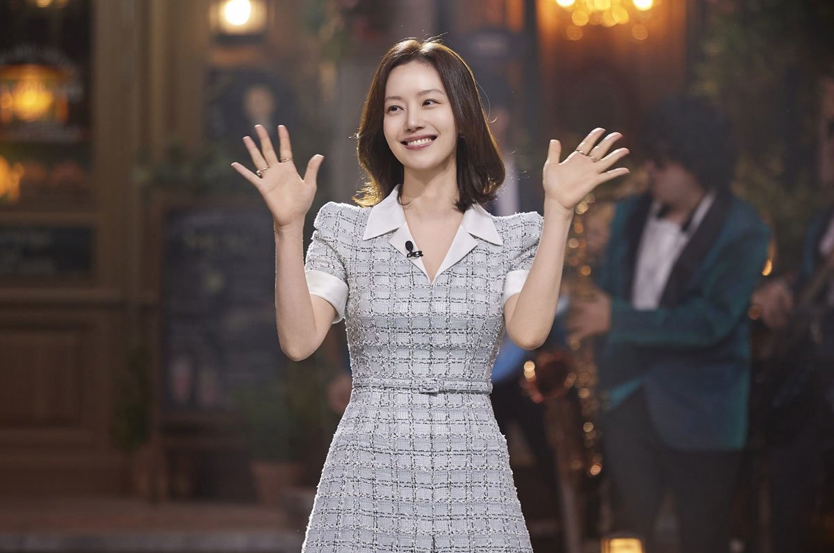 Moon Chae Won Announces June Wedding to Non-Celebrity