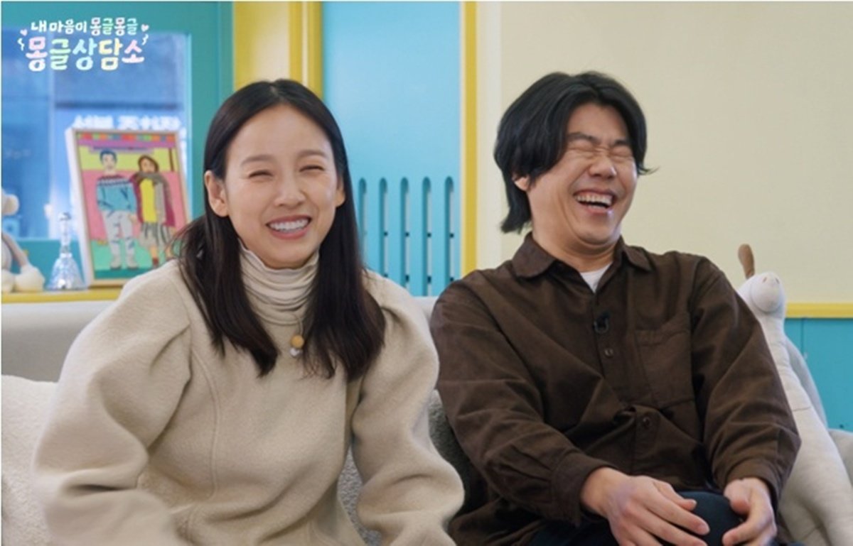 Lee Hyori & Lee Sang Soon Pause Schedules to Mourn Father