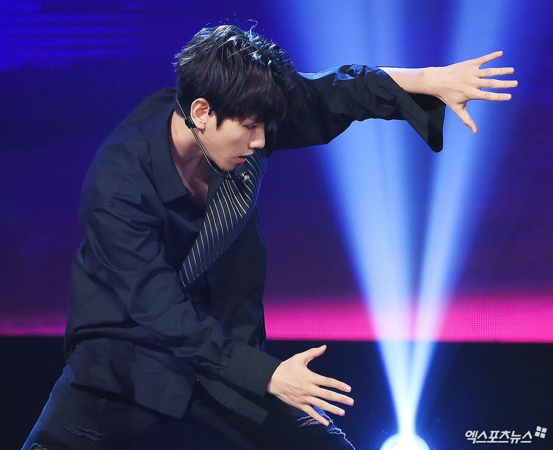 EXO’s Baekhyun Eyes Galaxy Corp Joining Taemin