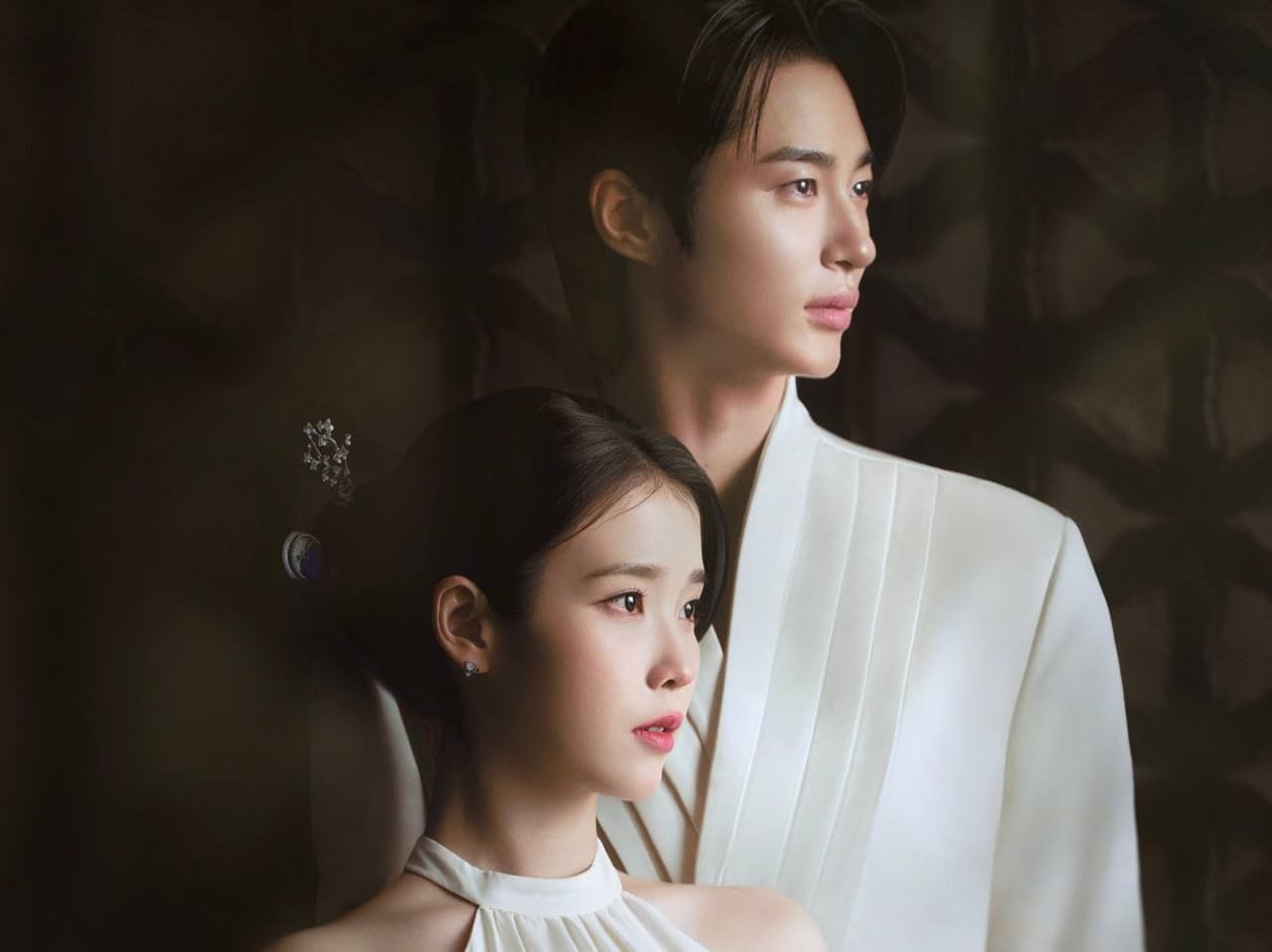 IU Praises Byeon Woo Seok’s Visuals in ‘Perfect Crown’