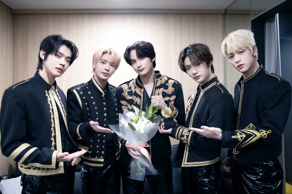 TXT & AKMU Dominate Circle Chart: April Rankings!