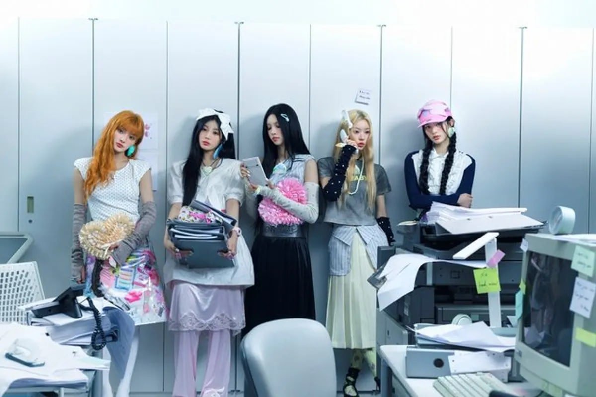 ILLIT Announces MAMIHLAPINATAPAI Comeback Schedule