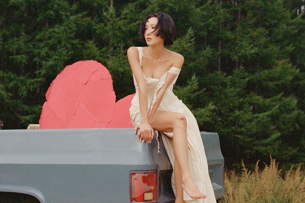 HWASA Drops ‘So Cute’ Teaser Revealing Chic Floral Style