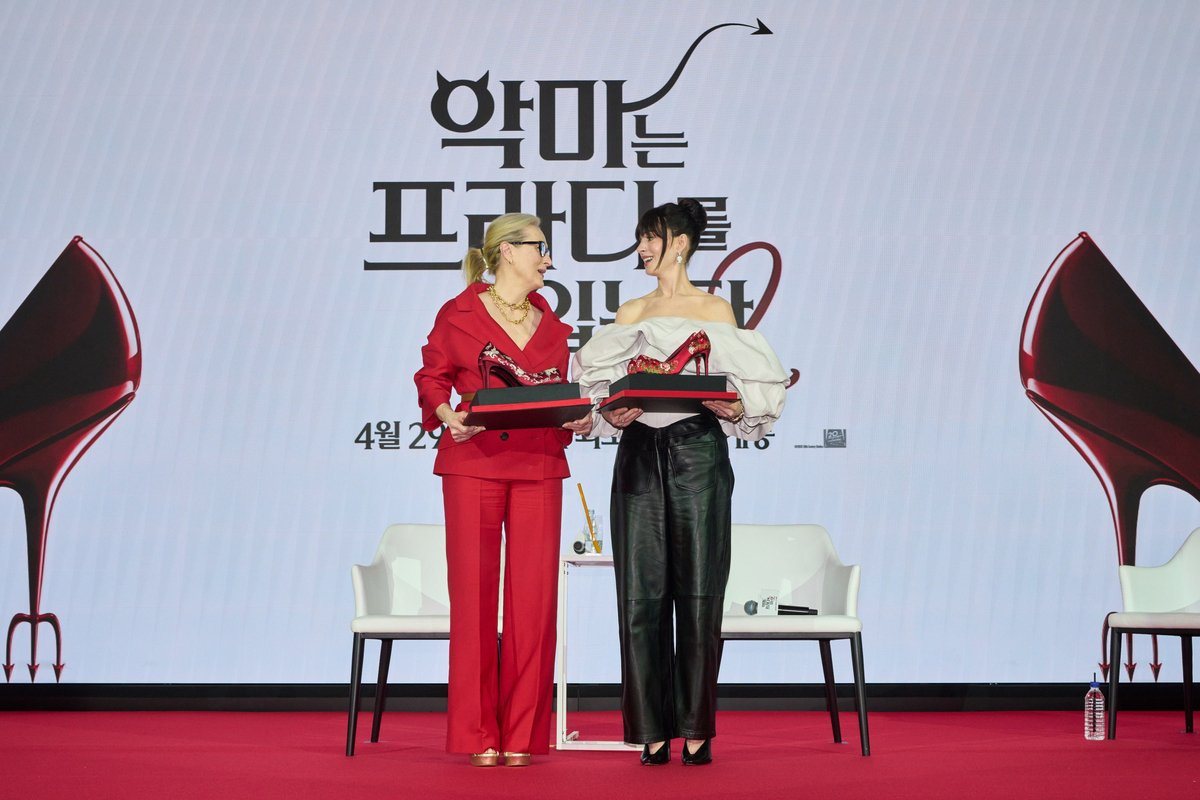 IVE Wonyoung Interviews Meryl Streep & Anne Hathaway