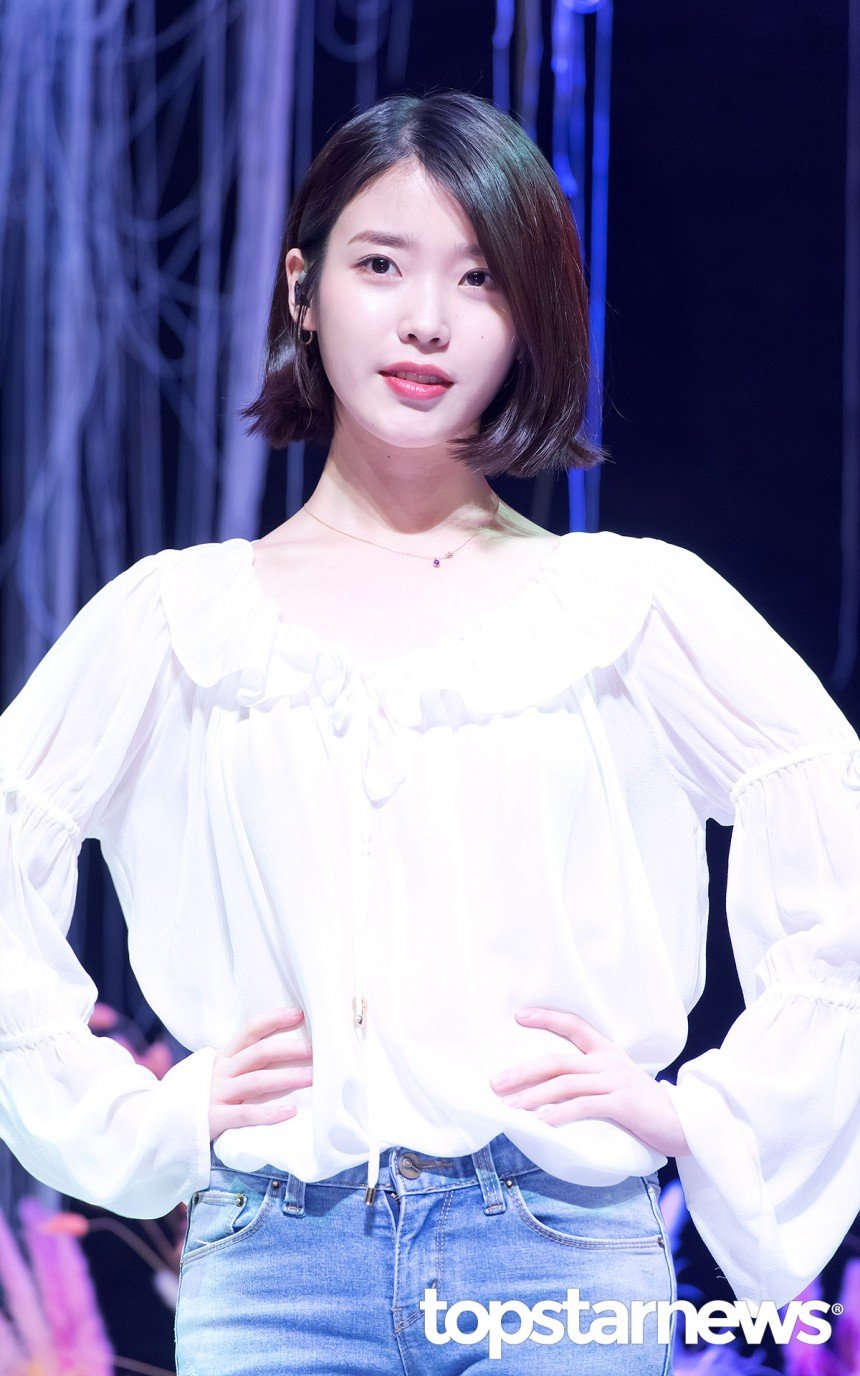 IU Shares Unique Views on Love on ‘Mini Palette’