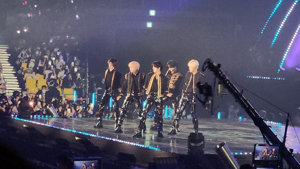 TXT & AKMU Dominate Circle Chart: April Rankings!