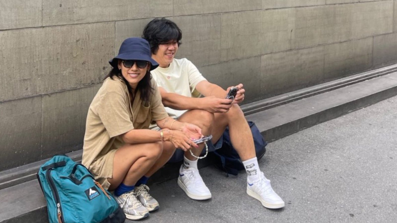 Lee Hyori & Lee Sang Soon Pause Schedules to Mourn Father