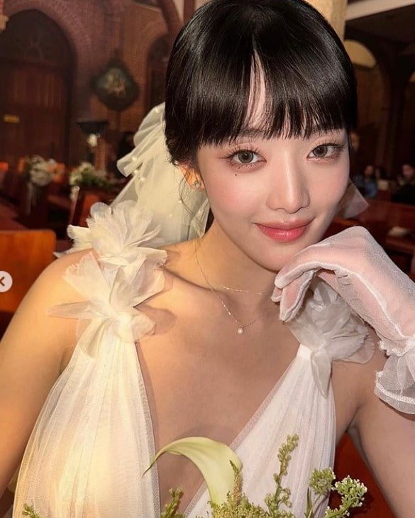 (G)I-DLE’s 8th Anniversary: Minnie Shares Sweet Group Pics