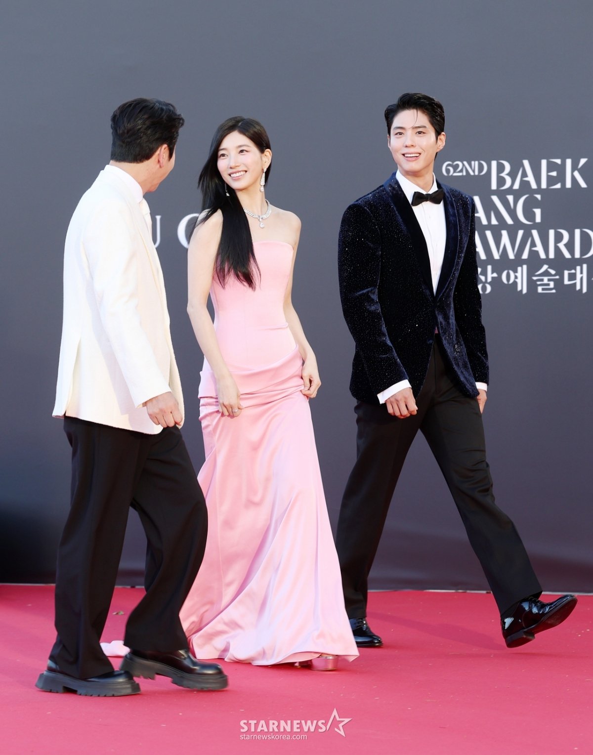 62nd Baeksang Arts Awards: Red Carpet Fashion & Stars