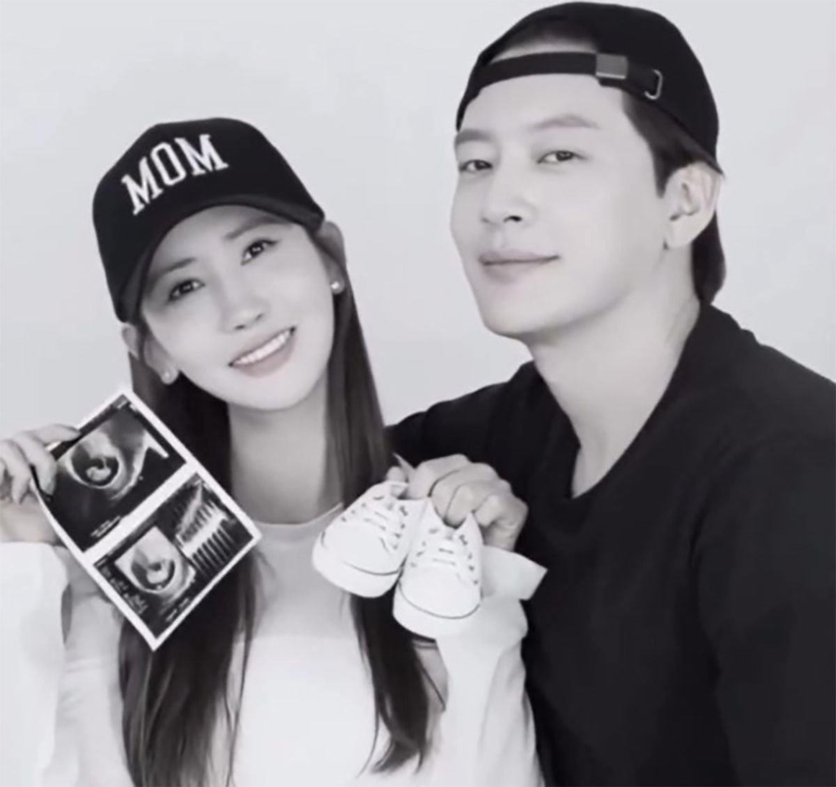 Lee Da Hae & Se7en Share Sweet Pregnancy Update