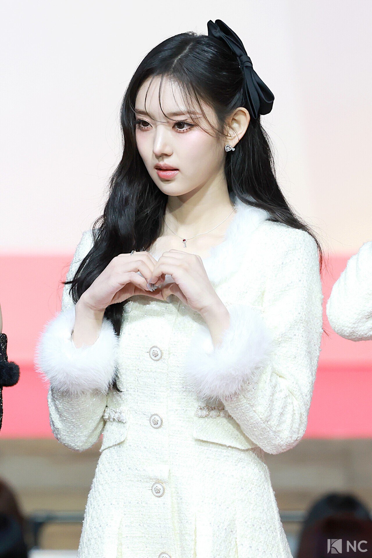 KiiiKiii’s Leesol to Host 35th Seoul Music Awards