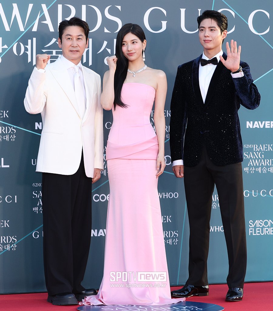 62nd Baeksang Arts Awards: Red Carpet Fashion & Stars