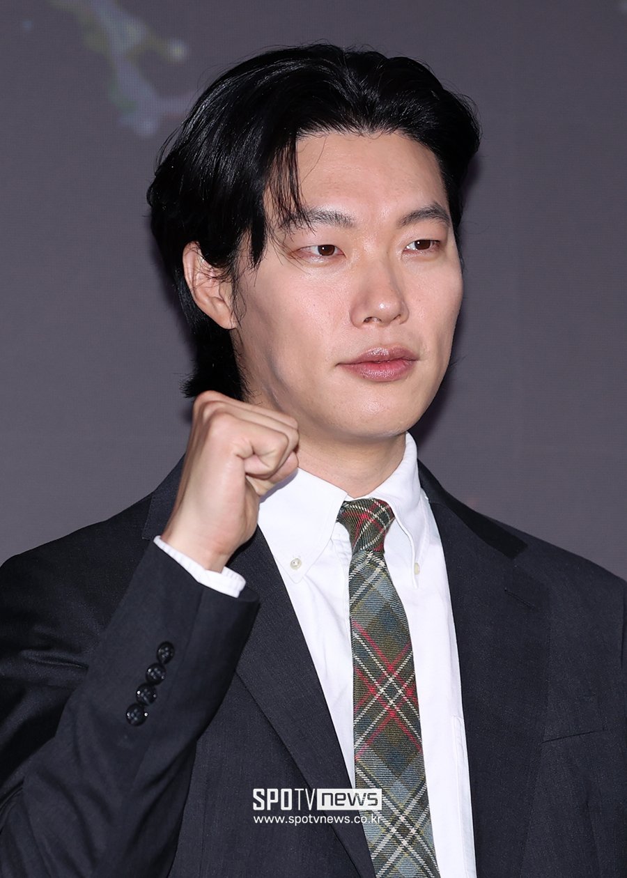 Ryu Jun Yeol Spotted at Cannes: Han So Hee Film Mentioned